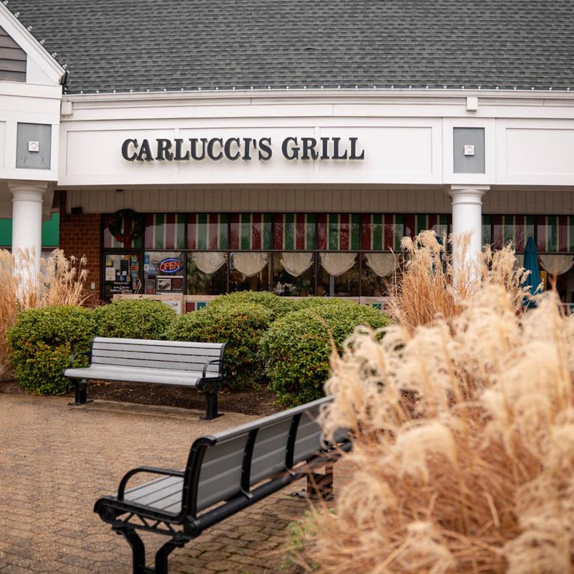 Carlucci's, in every detail