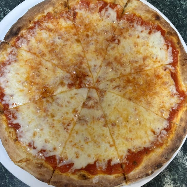 Traditional Plain Pizza - Dinner.